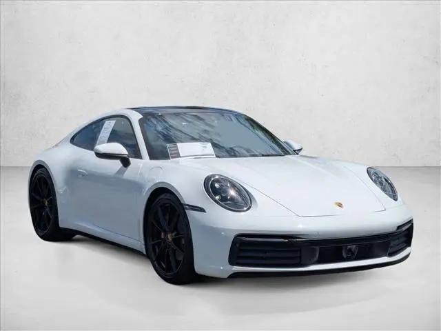 2020 Porsche 911 Carrera