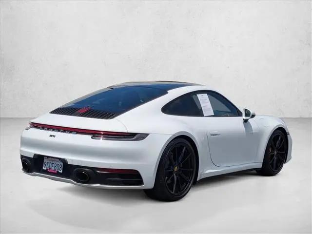 2020 Porsche 911 Carrera