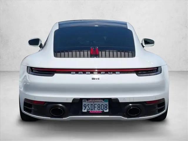 2020 Porsche 911 Carrera