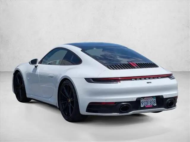 2020 Porsche 911 Carrera