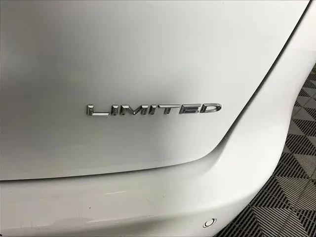 2024 Chrysler Pacifica Limited