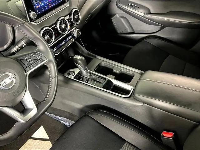 2021 Nissan Sentra SV Xtronic CVT