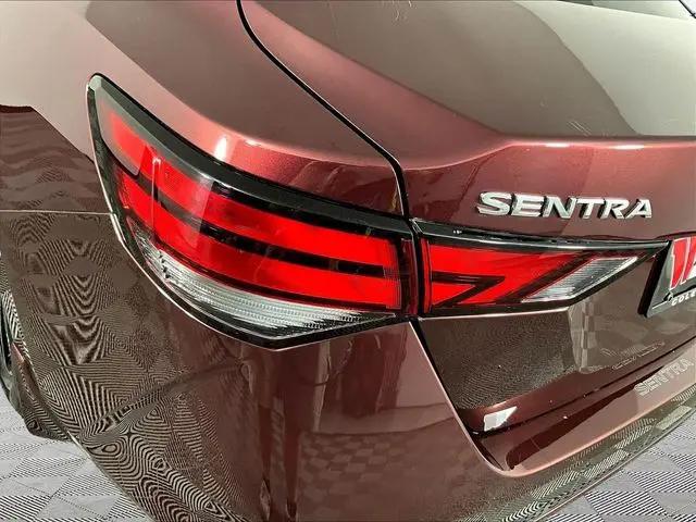 2021 Nissan Sentra SV Xtronic CVT