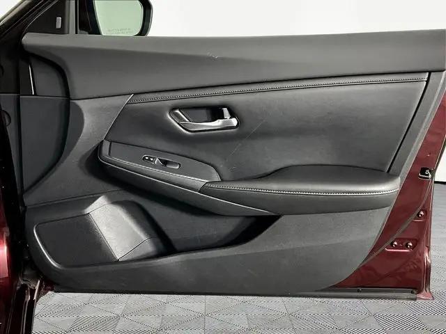 2021 Nissan Sentra SV Xtronic CVT