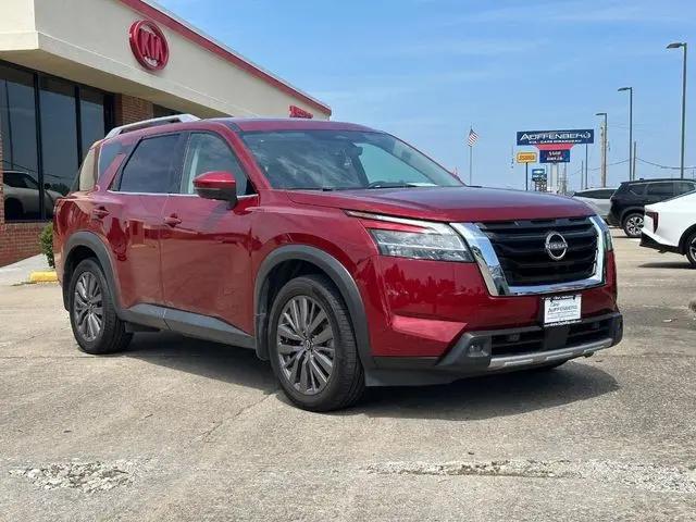 2023 Nissan Pathfinder SL 4WD for sale in Cape Girardeau, MO