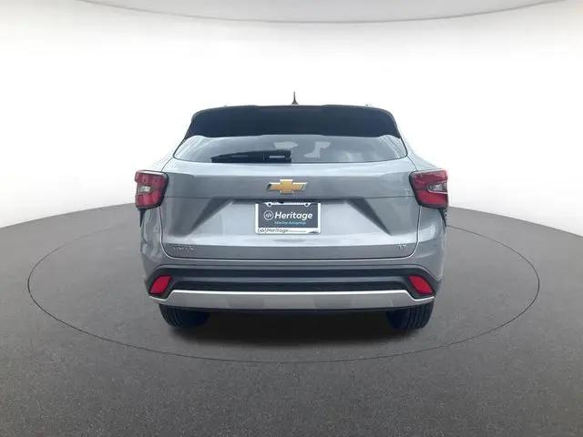 2025 Chevrolet Trax FWD LT