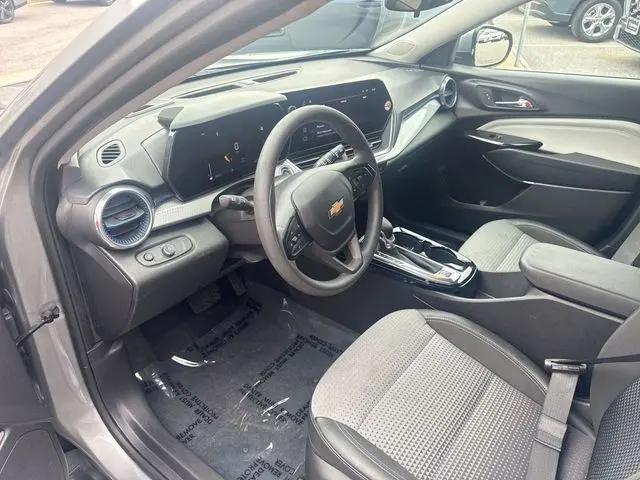 2025 Chevrolet Trax FWD LT