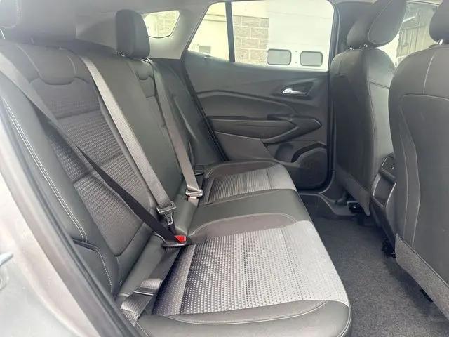 2025 Chevrolet Trax FWD LT