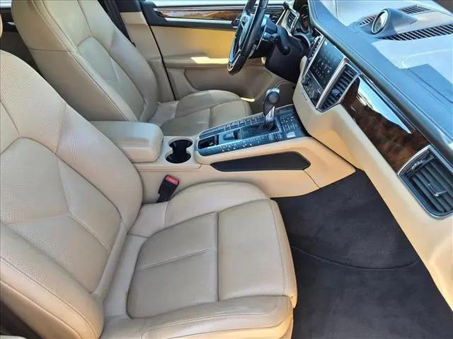 2018 Porsche Macan S