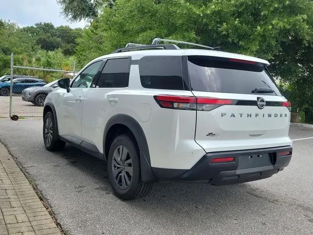 2026 Nissan Pathfinder SV