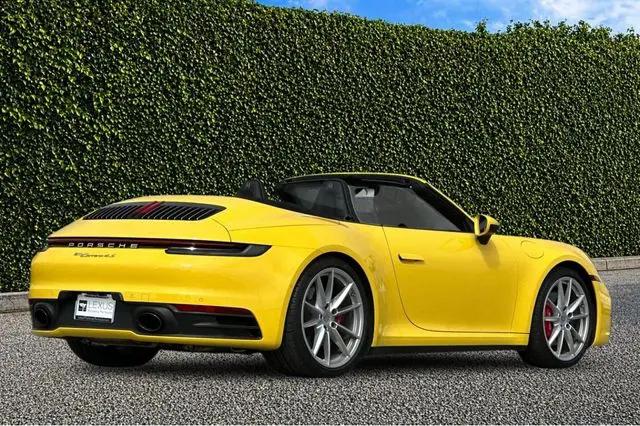 2023 Porsche 911 Carrera 4 GTS Cabriolet