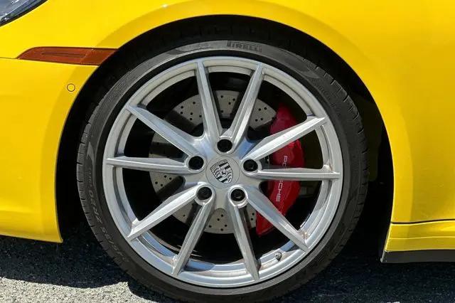 2023 Porsche 911 Carrera 4 GTS Cabriolet