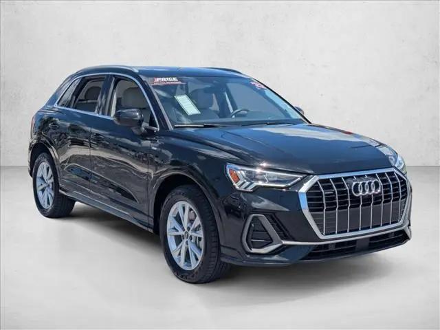 2022 Audi Q3 Premium Plus 45 TFSI S line quattro Tiptronic
