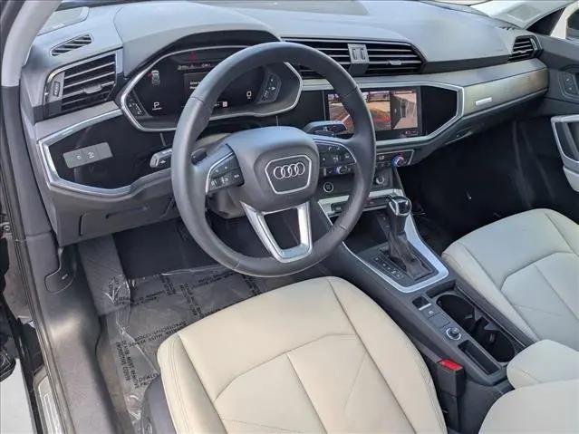 2022 Audi Q3 Premium Plus 45 TFSI S line quattro Tiptronic
