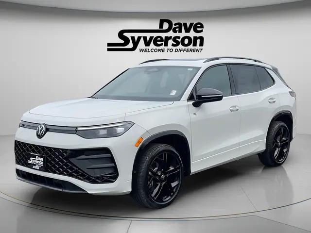 2026 Volkswagen Tiguan SE R-Line Black for sale in Albert Lea, MN