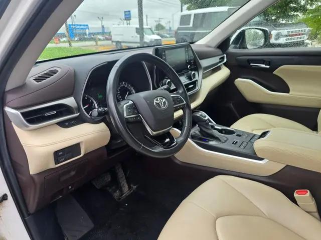 2021 Toyota Highlander XLE