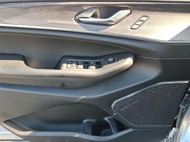 Used 2025 Jeep Grand Cherokee Overland 4x4 For Sale in East Hanover, NJ