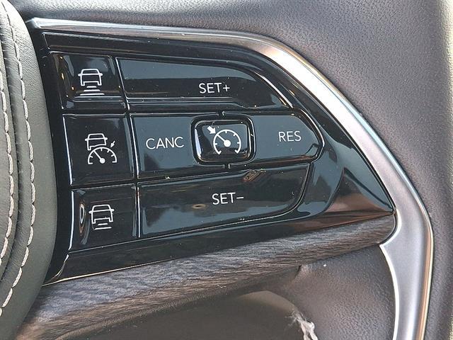 Used 2025 Jeep Grand Cherokee Overland 4x4 For Sale in East Hanover, NJ