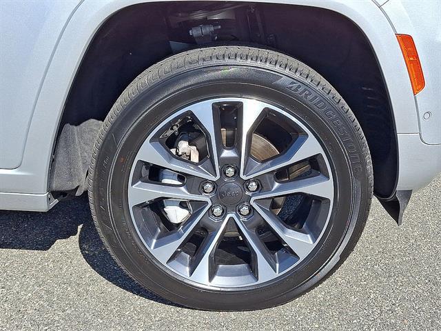 Used 2025 Jeep Grand Cherokee Overland 4x4 For Sale in East Hanover, NJ