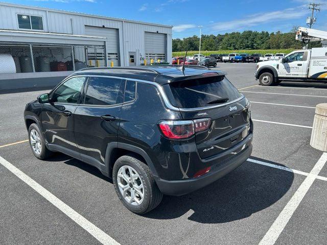 2025 Jeep Compass Latitude 4x4 2025 Jeep Compass Latitude 4x4
