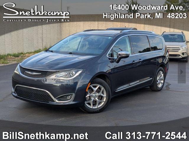 2019 Chrysler Pacifica Limited for sale in Highland Park, MI