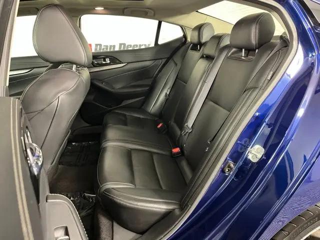 2023 Nissan Maxima SL