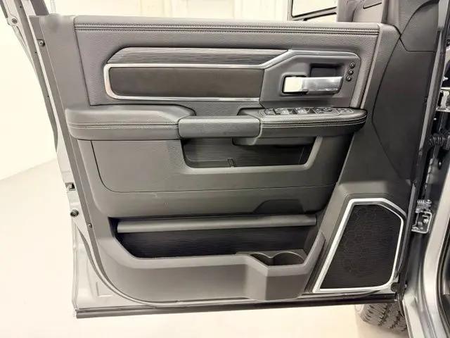 2024 Ram 2500 Laramie Crew Cab 4x4 64 Box