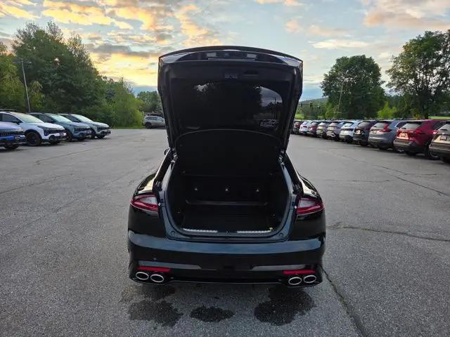 2019 Kia Stinger GT1