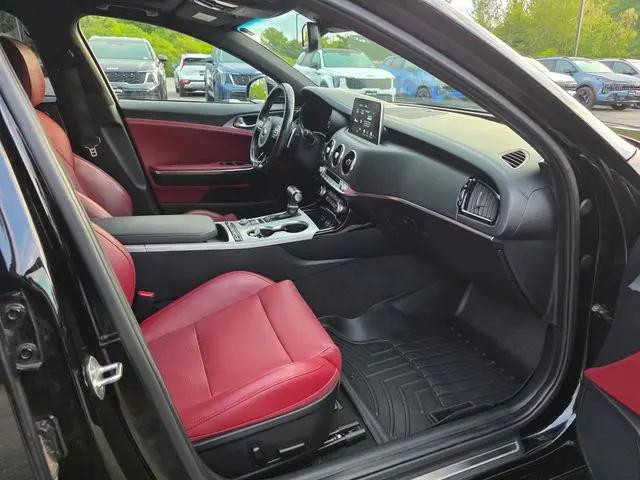 2019 Kia Stinger GT1