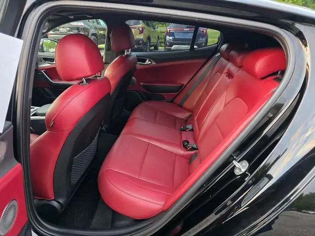 2019 Kia Stinger GT1