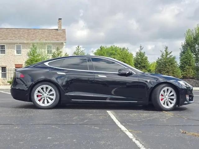 2018 Tesla Model S 75D
