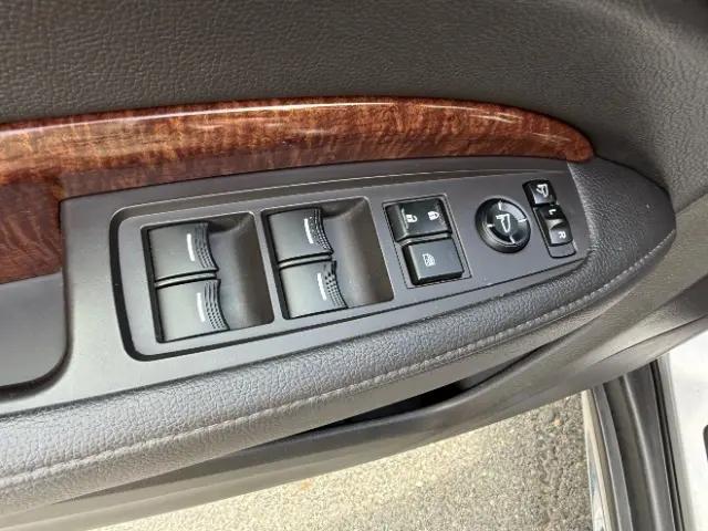 2017 Acura MDX w/Technology Package