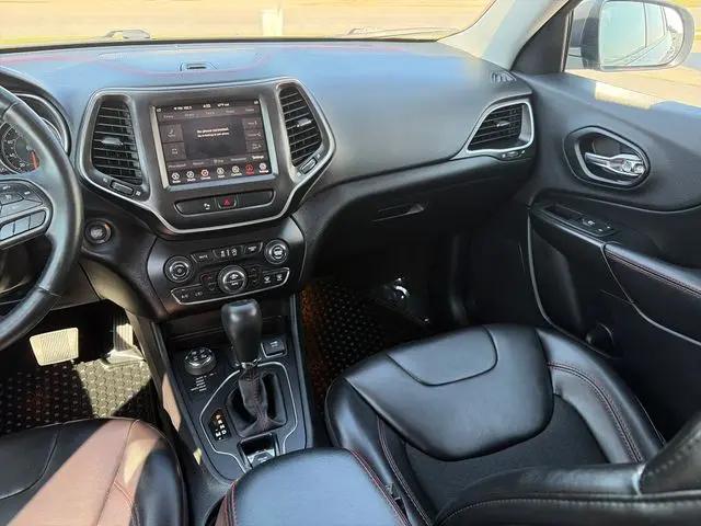 2019 Jeep Cherokee Trailhawk 4x4