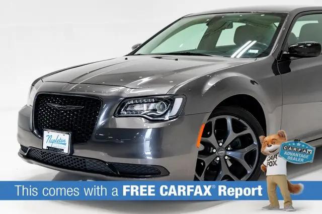 2021 Chrysler 300 Touring