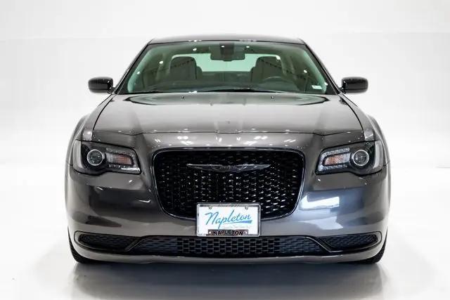 2021 Chrysler 300 Touring