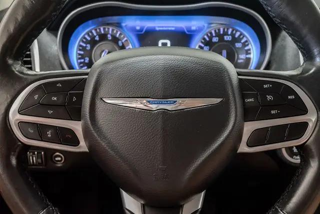 2021 Chrysler 300 Touring