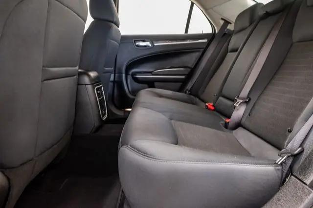 2021 Chrysler 300 Touring