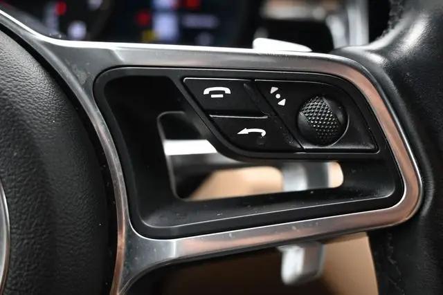 2019 Porsche Macan Macan