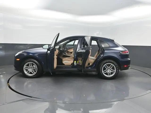 2019 Porsche Macan Macan