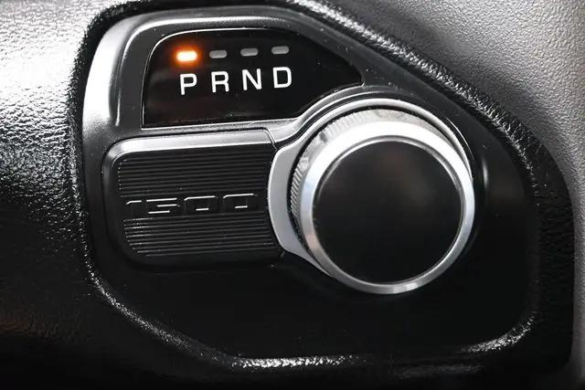 2019 Ram 1500 Big Horn/Lone Star Crew Cab 4x2 57 Box