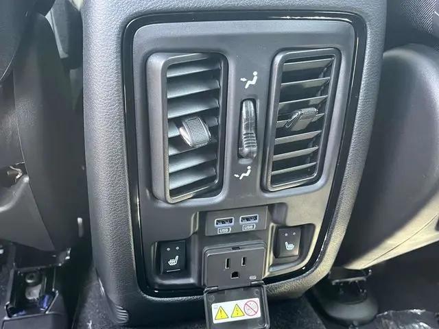 2026 Dodge Durango GT Plus AWD HEMI V8
