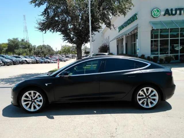 2020 Tesla Model 3 Standard Range Rear-Wheel Drive