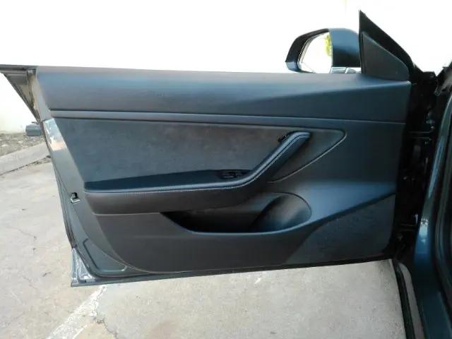 2020 Tesla Model 3 Standard Range Rear-Wheel Drive