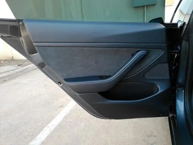 2020 Tesla Model 3 Standard Range Rear-Wheel Drive