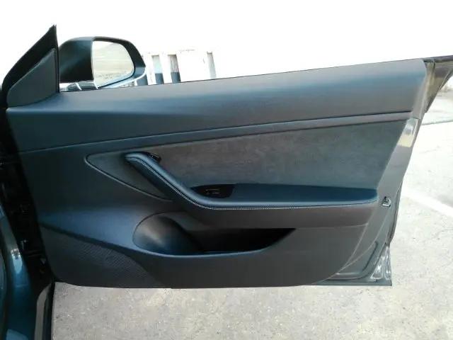 2020 Tesla Model 3 Standard Range Rear-Wheel Drive