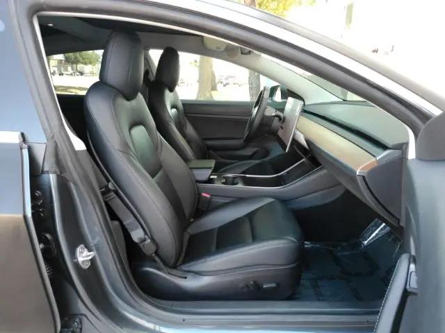 2020 Tesla Model 3 Standard Range Rear-Wheel Drive