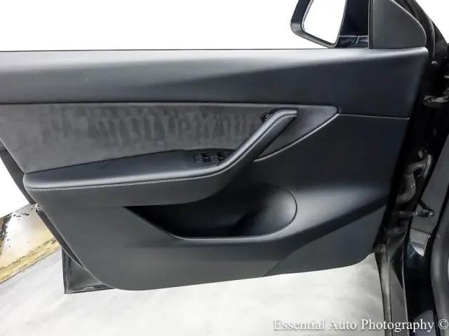 2022 Tesla Model Y Performance Dual Motor All-Wheel Drive
