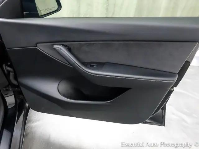 2022 Tesla Model Y Performance Dual Motor All-Wheel Drive