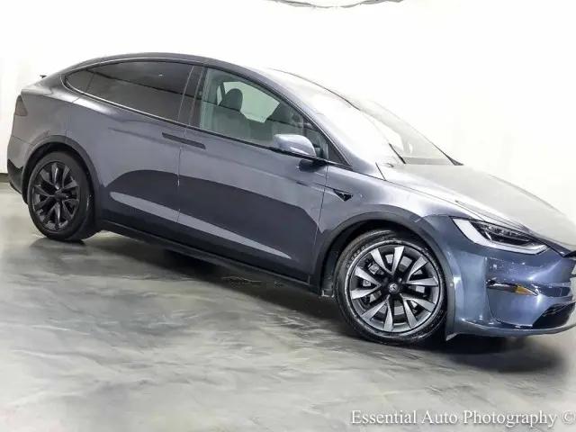 2023 Tesla Model X Standard Range