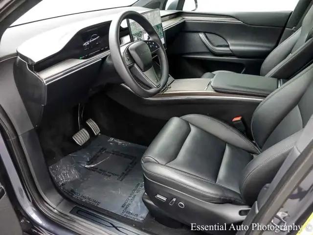 2023 Tesla Model X Standard Range